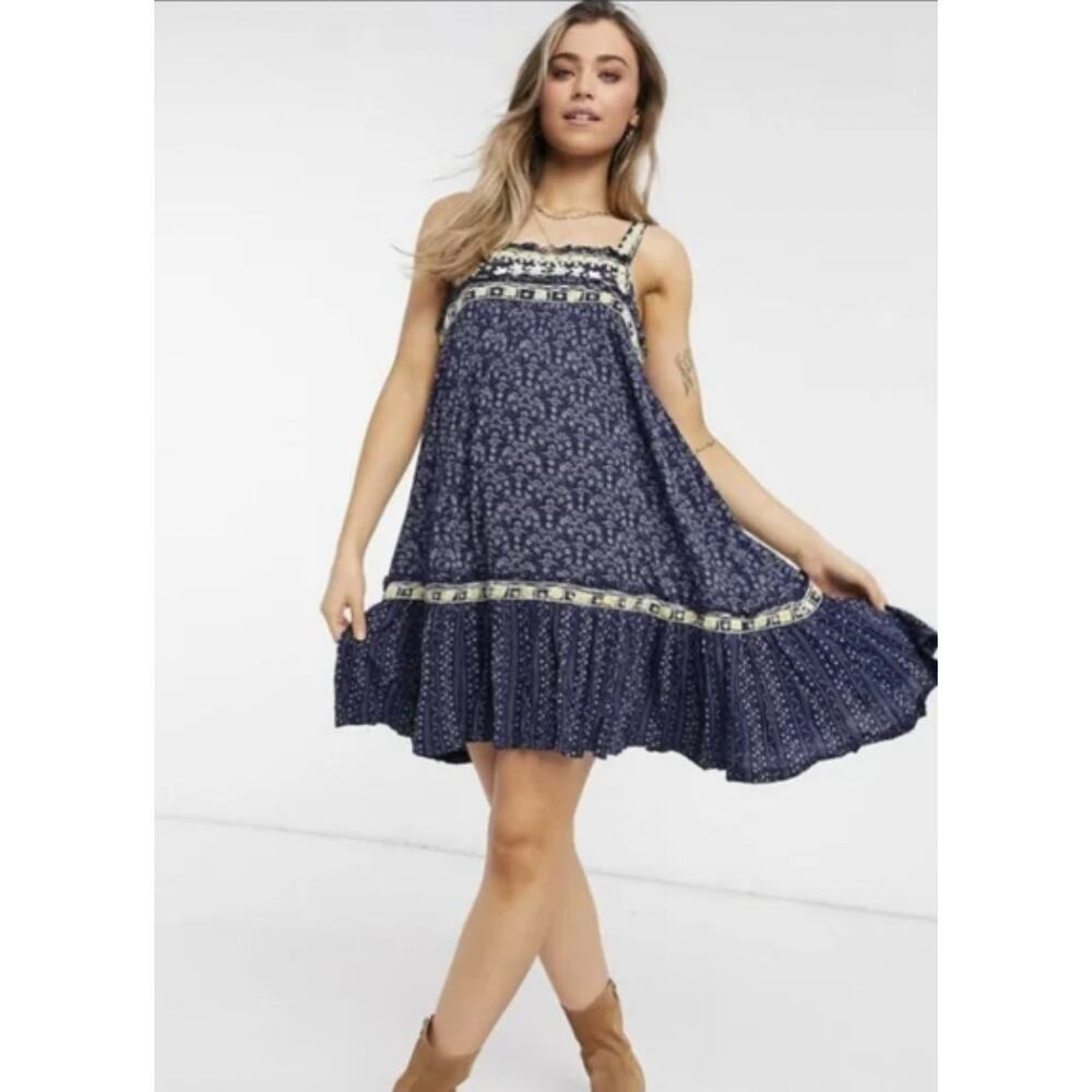 Free People Borderline Tank Mini Dress Medium Boho Embroidered Tunic Ruffle Hem - Picture 14 of 16
